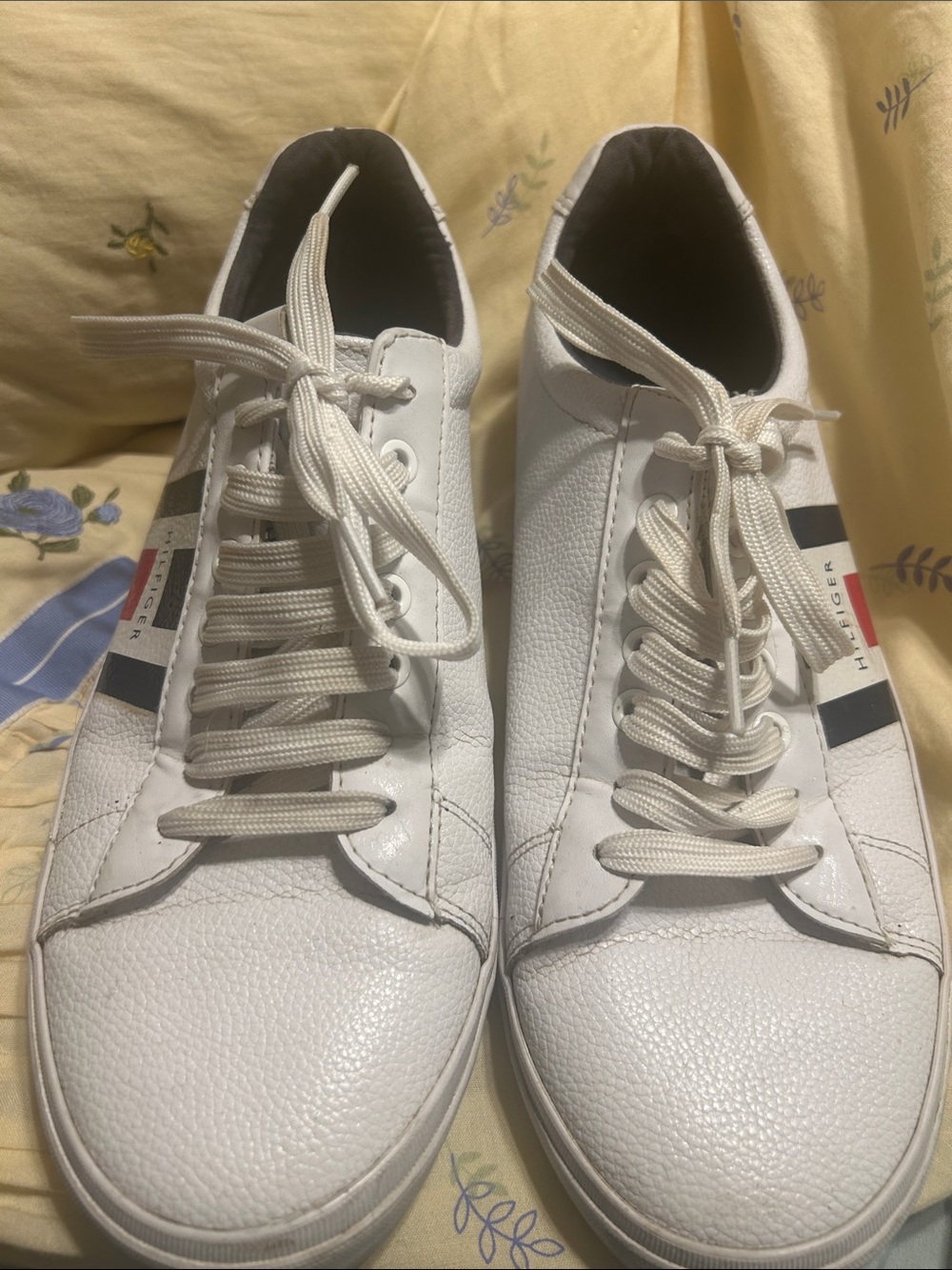 Tommy Hilfiger White Leather Sneakers with Navy and Red Stripe